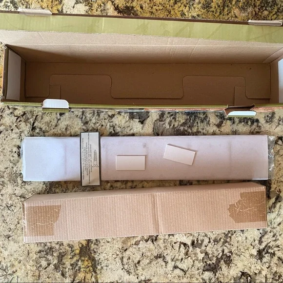 Magnetic Rack with Canisters - Picture 6 of 9